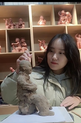 鄲城張玉萍泥塑榮獲“巾幗瓷韻”女陶藝家邀請展金獎 以泥土為媒，傳承文化之美